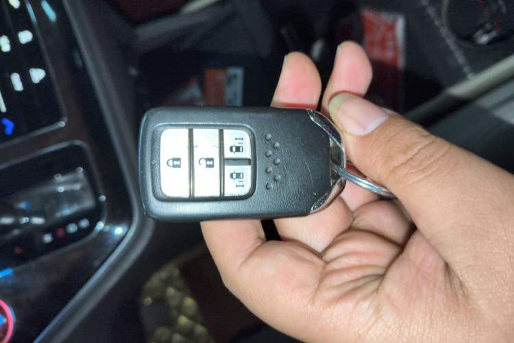 Used Honda Odyssey 2015 Revised 2.4L Luxury Edition Vehicle Key