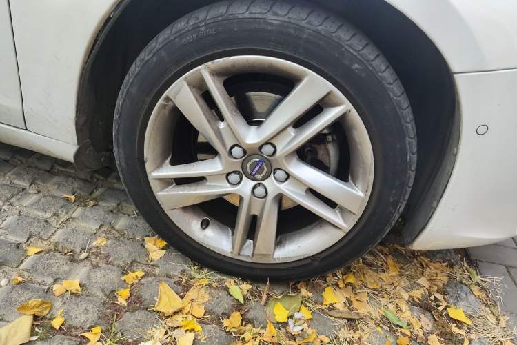 Used Volvo V60 2017 T5 Zhiya Edition China V Standard