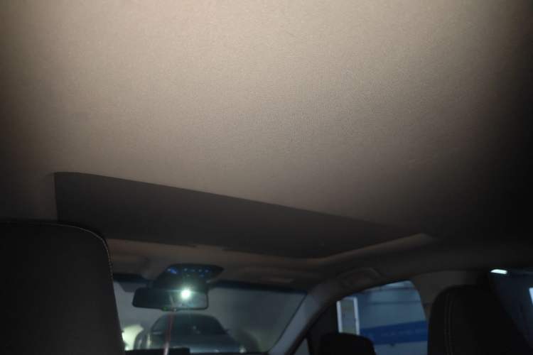 Used Toyota Harrier 2022 Dual-Engine 2.5L CVT Two-Wheel Drive Luxury Edition