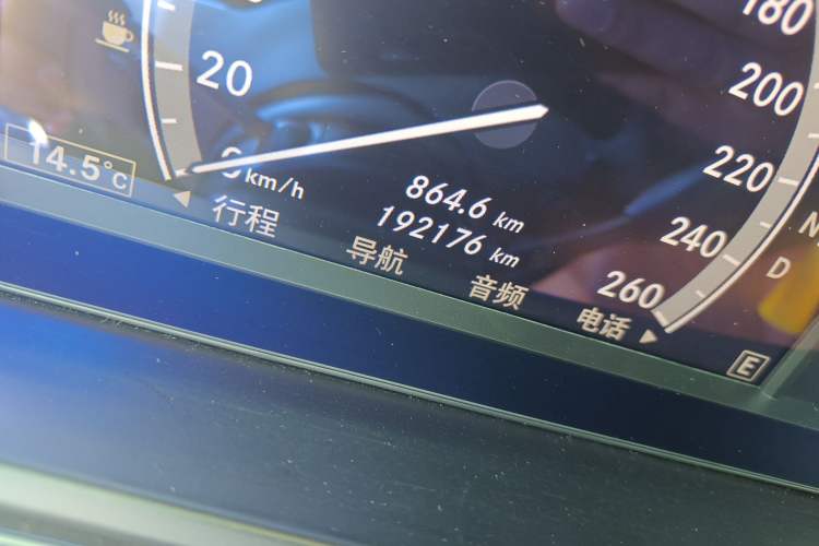 Used Mercedes-Benz S-Class 2012 S 300 L Business-Class Grand Edition Odometer Close Up