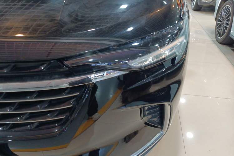 Used Buick Envision 2022 Encore Plus 652T Five-Seat Luxury Model