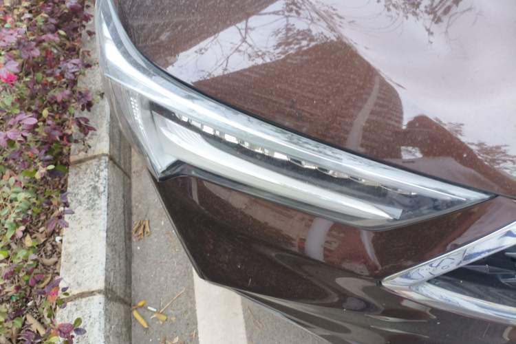 Used Acura CDX 2021 1.5T Two-Wheel Drive Enjoyment Version Right Front Headlight