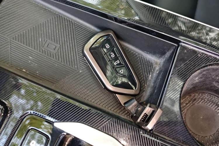 Used GAC Trumpchi EMKOO 2022 1.5T Supernova Pro Edition Vehicle Key