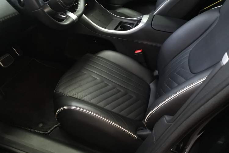 Used Avatr 11 2023 Harmony 90° Luxury Edition Left Front Seat