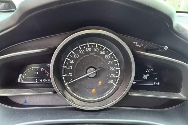 Used Mazda CX-4 2018 2.0L Automatic Two-Wheel Drive Blue Sky Dynamic Version China V Standard Instrument Cluster