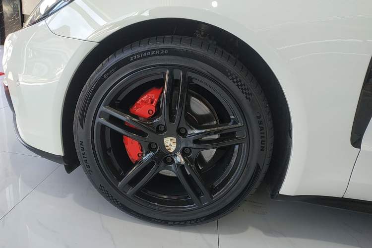 Used Porsche Panamera 2017 Panamera 3.0T Left Front Wheel Hub