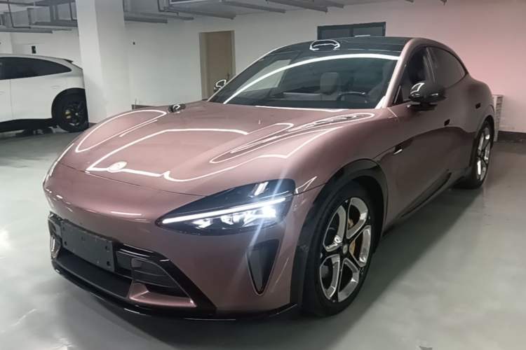 Ojetý Xiaomi Auto YU7 2025 Ultra-Long Range High-Performance All-Wheel-Drive Max Edition