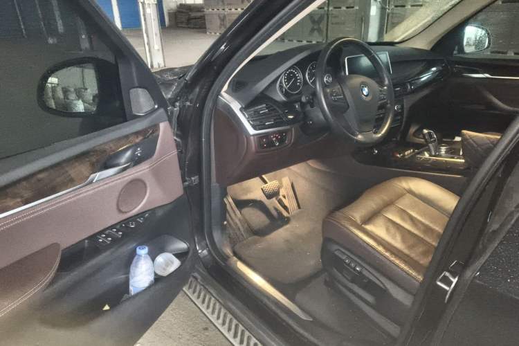 Used BMW X5 2015 xDrive28i