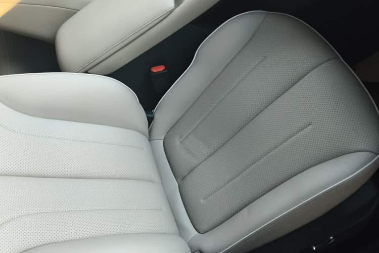 Used Baojun Yunhai 2026 Model 500km Pure Electric Standard Edition
