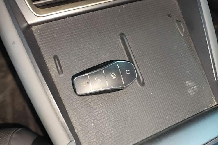 Used BYD Qin L 2024 DM-i 120KM Beyond Model Interior 1