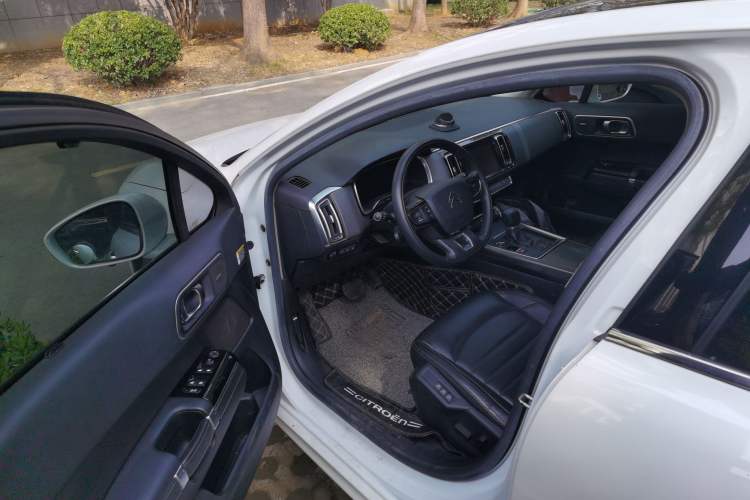 Used Citroen C6 2017 Revised Version 380THP Luxury Edition