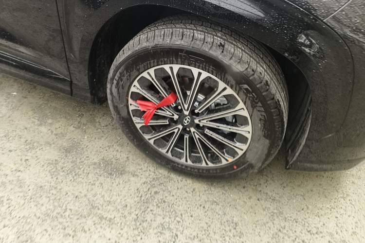 Used Hyundai Custo 2024 270TGDi LUX Prestige Edition
