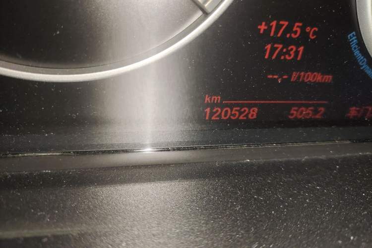 Used BMW 5 Series 2014 525Li Luxury Design Package Odometer Close Up