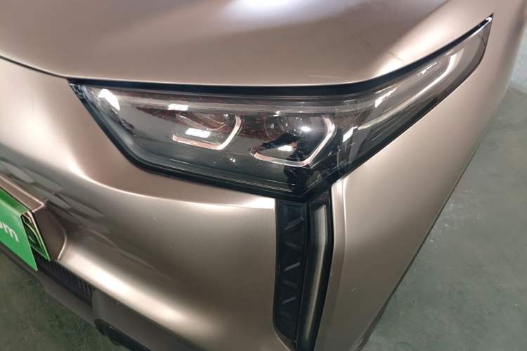 Used Chery New Energy Boundless Pro 2022 301km LingShou Edition Lithium Iron Phosphate Left Front Headlight