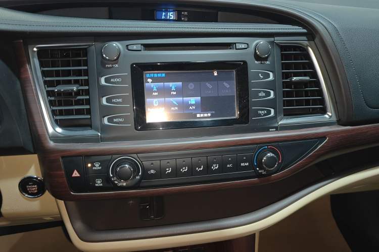 Used Toyota Highlander 2018 2.0T Four-Wheel Drive Elite Edition 7 Seats China V Standard