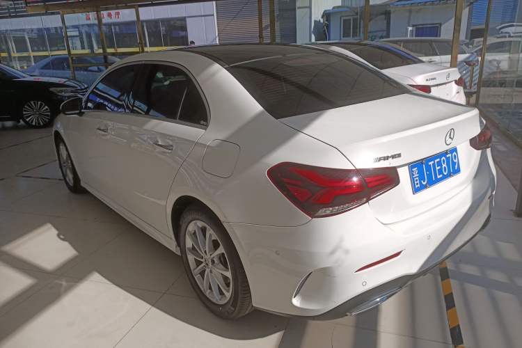 Used Mercedes-Benz A-Class 2021 A 200 L Sport Sedan Fashion Model
