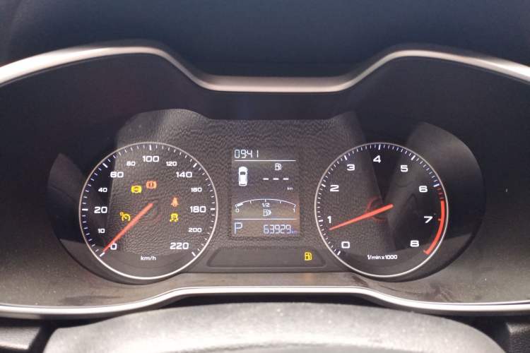 Used MG ZS 2017 1.5L Automatic Luxury Edition