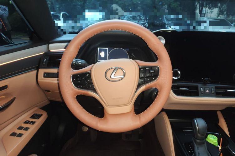 Used Lexus ES 2025 200 Premium Edition
