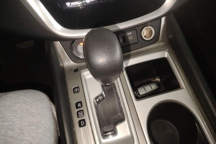 Used Nissan Murano 2019 2.5L XE Two-Wheel Drive Elite Version China VI Standard
