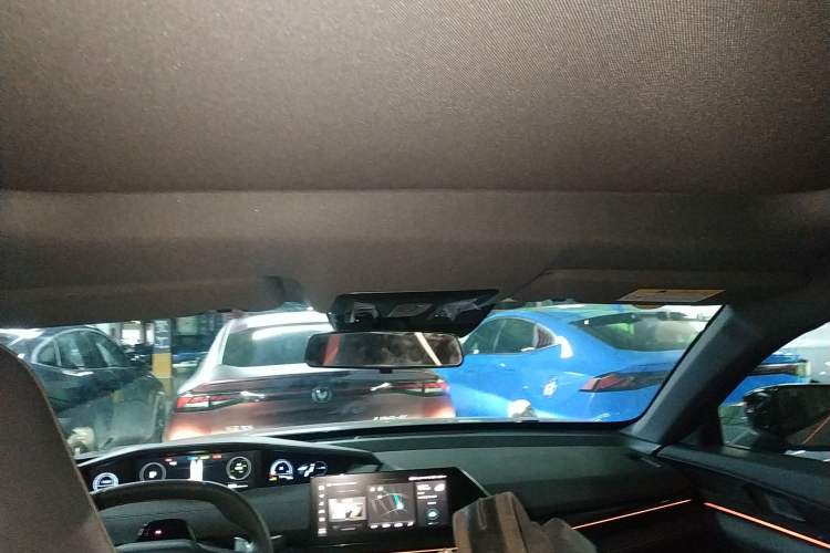 Used CHANGAN UNI-V 2024 1.5T Smart Navigation Version Headliner