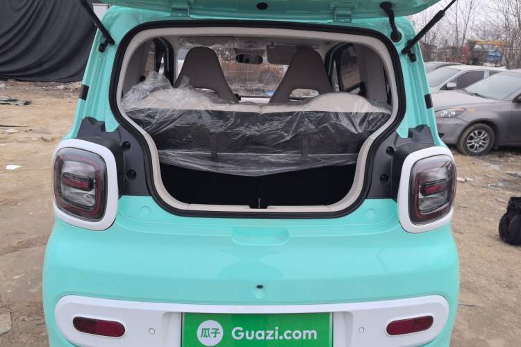 Used Bestune Pony 2026 222km Colorful Horse Trunk