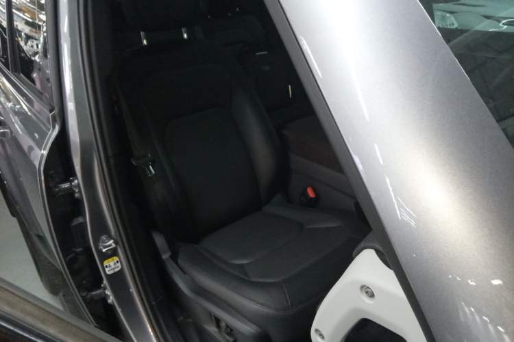 Used Land Rover Defender 2023 Facelift 110 3.0T P400 X-DYNAMIC HSE