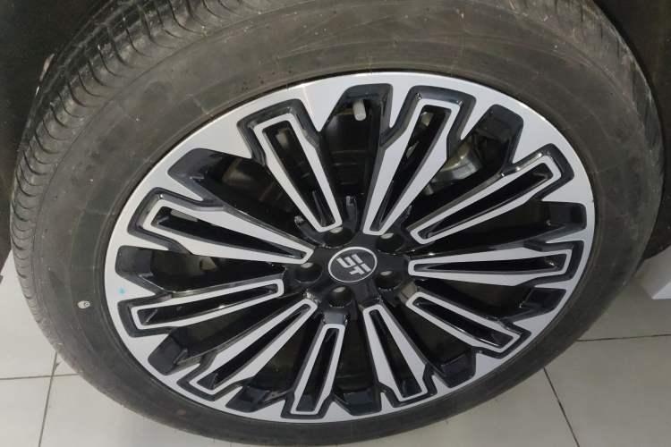 Used JETOUR Shanhai L9 2025 1.5TD 2DHT Flagship Edition 6 Seats
