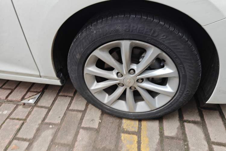 Used Chevrolet Cruze 2017 1.5L Automatic Pioneer Sunroof Edition