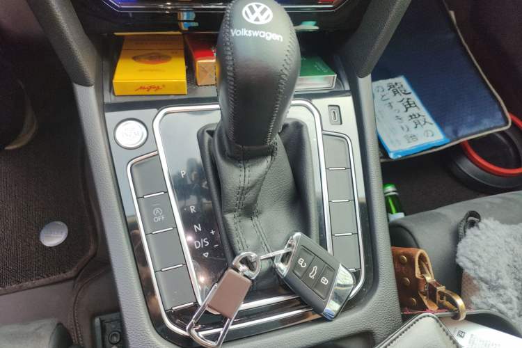 Used Volkswagen Magotan 2020 330TSI DSG Luxury Edition Gear Lever