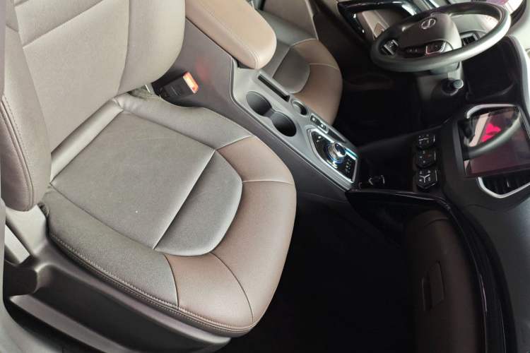 Used GAC Trumpchi GS4 New Energy 2019 1.5L PHEV Smart Enjoyment Version Right Front Seat