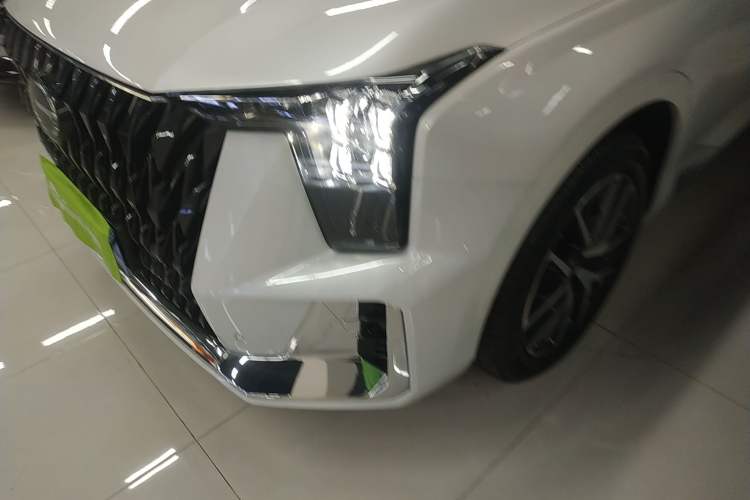 Used GAC Trumpchi GS8 2022 Dual-Engine Series 2.0TM Four-Wheel Drive Prestige Edition (6 Seats) Left Front Headlight