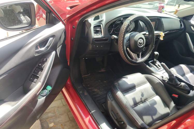 Used Mazda Atenza 2015 2.0L Blue Sky Luxury Edition Driver Seat