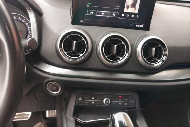 Used Wey VV5 2017 2.0T Ultra-Luxury Version