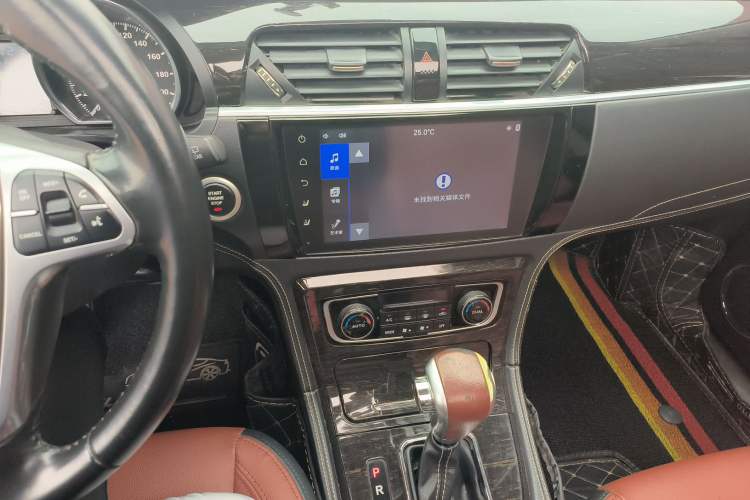 Used Zotye T600 2015 2.0T DCT Prestige Edition Audio And AC Panel