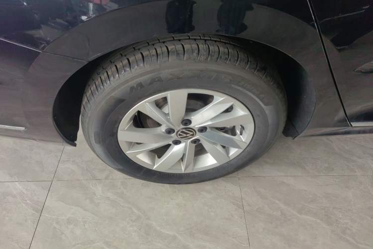 Used Volkswagen Passat New Energy 2025 430 PHEV Hybrid Business Edition Right Rear Wheel Hub
