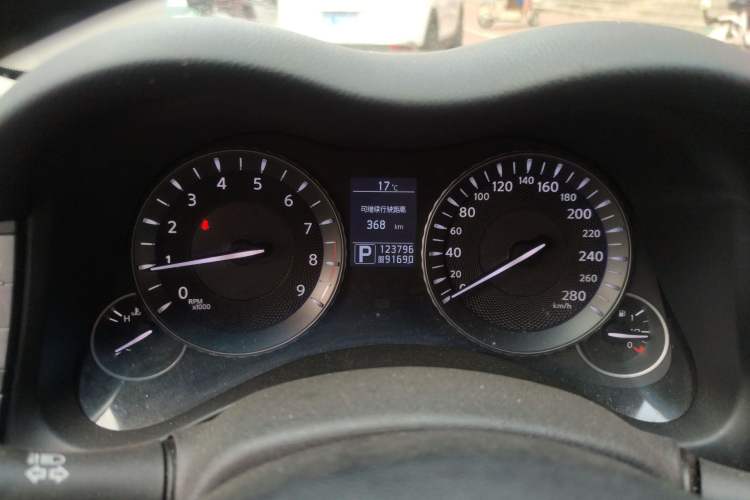 Used Infiniti Q70 2013 Q70L 2.5L Comfort Edition Instrument Cluster