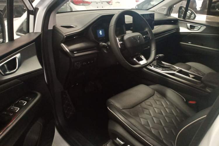 Used Wuling Jiachen 2022 1.5T CVT Deluxe Flagship Edition Driver Seat