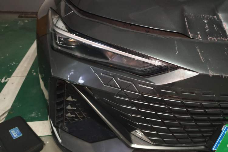 Used CHANGAN UNI-V 2022 1.5T Prestige Version
