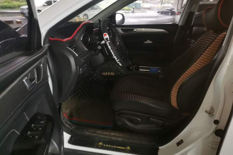 Used Haval M6 2021 PLUS 1.5T DCT Smart Enjoyment Model Interior 3