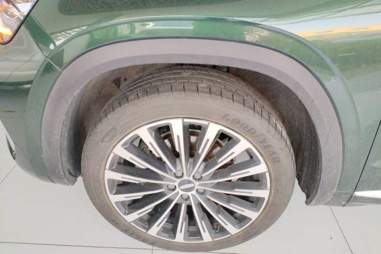 Used Geely Auto Monjaro L 2025 Dongfang Yao 2.0TD Automatic Lanxing Edition
