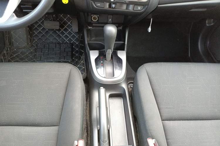 Used Honda Fit 2014 1.5L SE CVT Fashion Model
