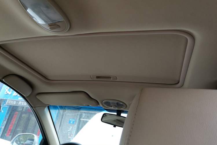 Used Buick Excelle 2013 1.5L Manual Classic Model
