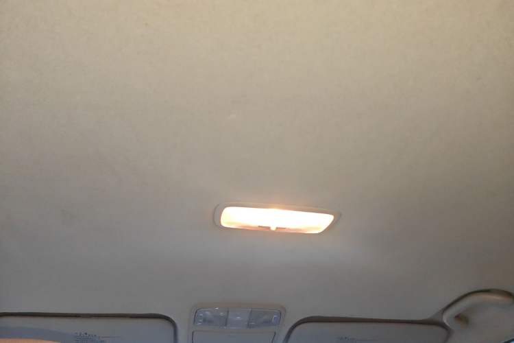 Used Hyundai Celesta 2011 1.6L Manual Comfort Edition