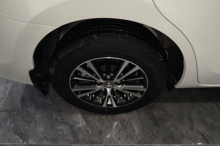 Used Toyota Levin 2016 1.6G CVT Elite Edition Right Rear Wheel Hub