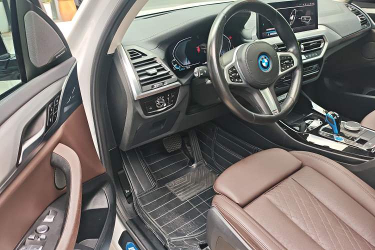 Used BMW iX3 2021 Updated Leading Edition
