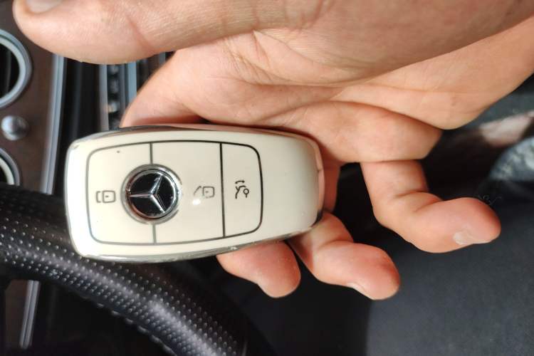 Used Mercedes-Benz E-Class 2019 E 200 L Vehicle Key