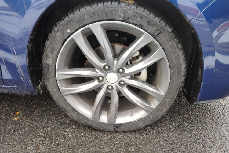 Used Hongqi H5 2018 30TD Smart Connect Dynamic Edition
