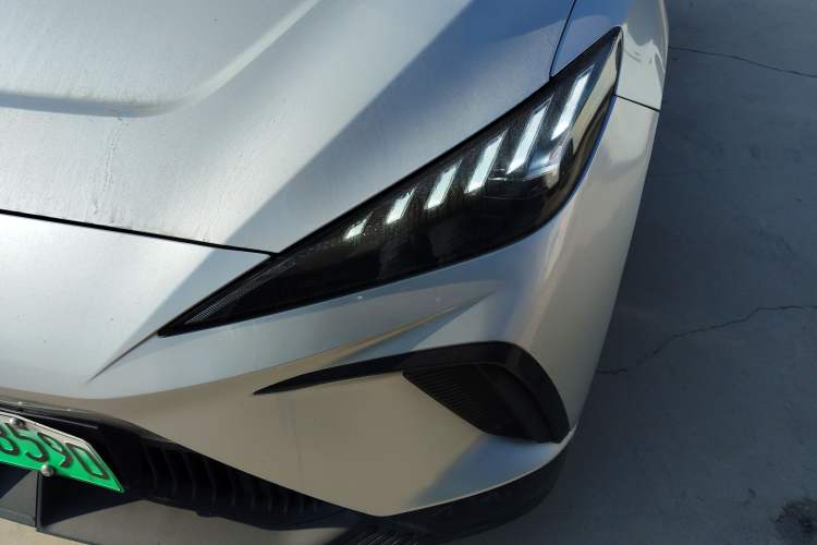 Used MG 4 EV 2022 425 km Fashion Edition Left Front Headlight