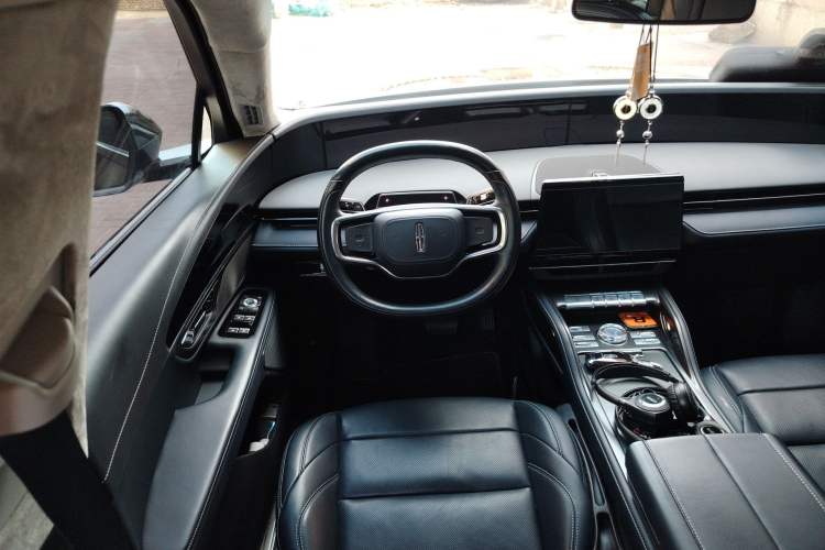 Used Lincoln Nautilus 2023 2.0T All-Wheel-Drive Luxury Edition
