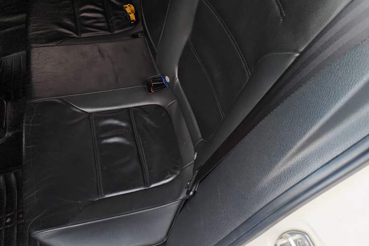 Used Volkswagen Sagitar 2014 Revised Version 1.4TSI Manual Luxury Edition Left Rear Seat